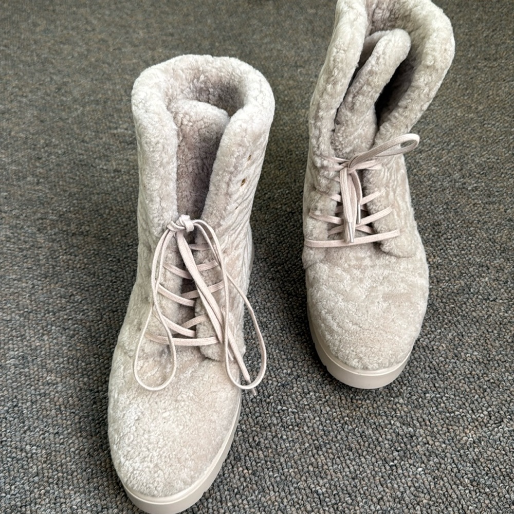 Stuart Weitzman furry boots